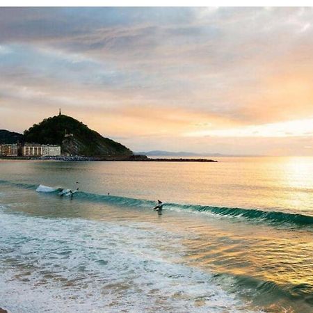 Apartamento Junto A La Playa De Gros Ess02373 San Sebastian Buitenkant foto
